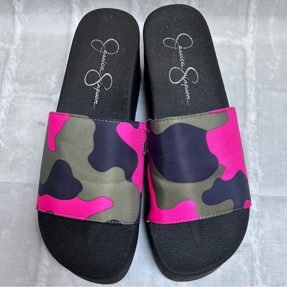 Jessica Simpson FAILLE Pink Green Black Camo Platform Wedge Sandals SZ 7 - Picture 2 of 5